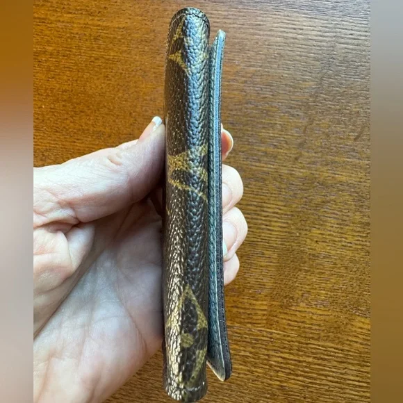 LOUIS VUITTON Monogram Limited Edition Interior Pattern 4 Ring Key Holder W/COA - Picture 7 of 14